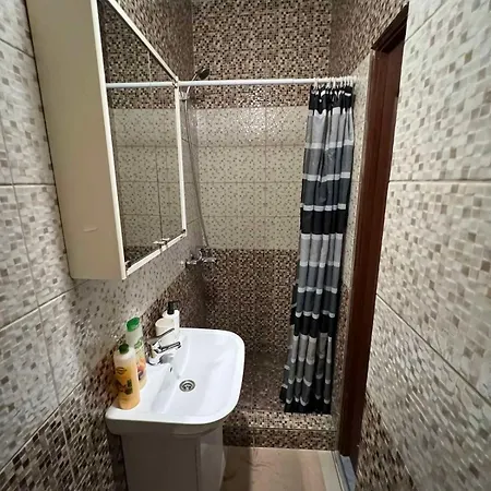 On Fialkova 아파트 리비프