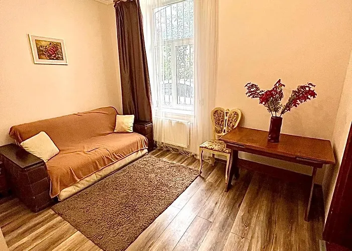 On Fialkova リヴィウ